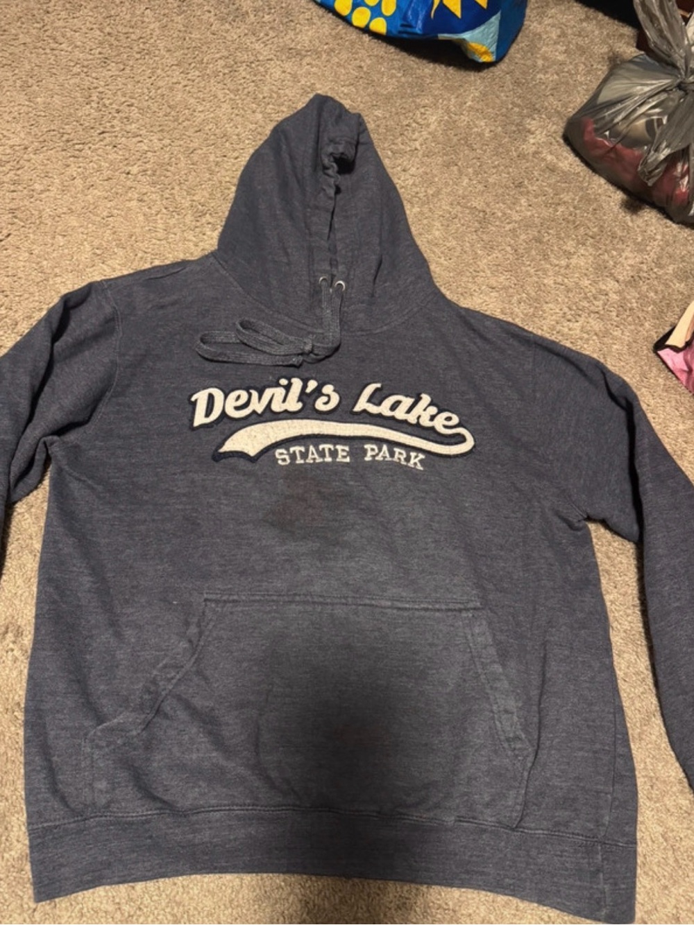 Devil's Lake State Park Pullover Hoodie - Navy Heather